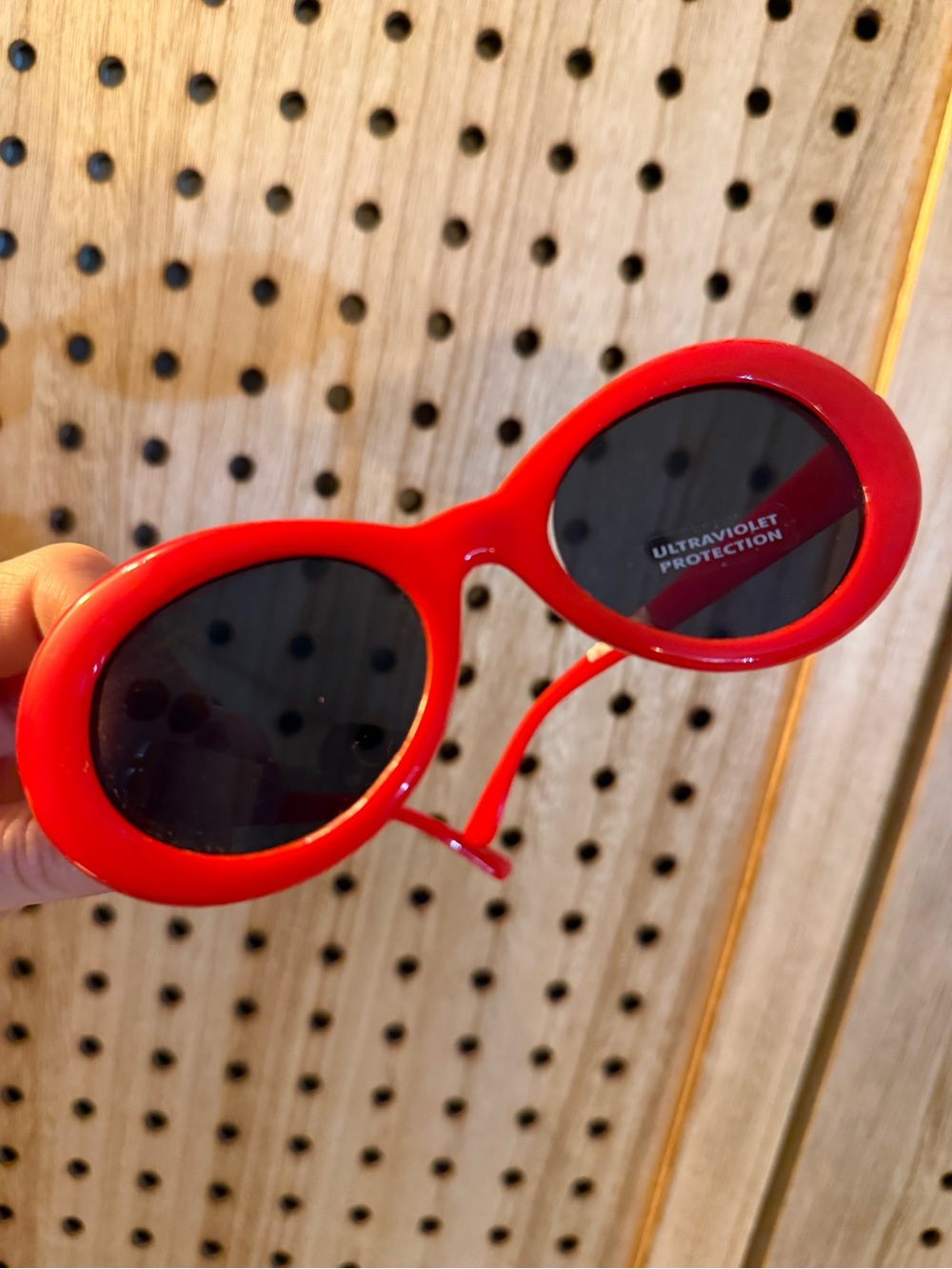 New rounded bubble frame Sleek Red Plastic Sunglasses